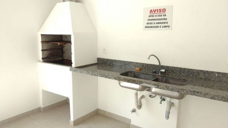 castroimoveislitoral.com.br