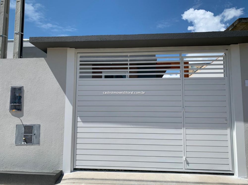 Casa Padrão golfinho  2 dormitorios 2 banheiros 1 vagas na garagem