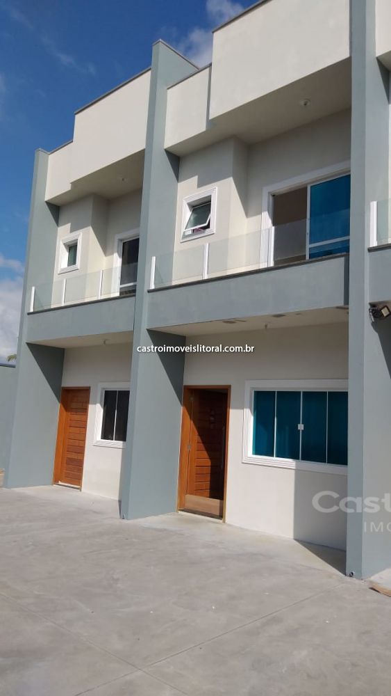 Casa Padrão Praia das Palmeiras 2 dormitorios 2 vagas na garagem